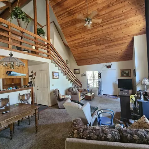 17204 Phillips Rd, Oak Run, CA 96069 photo 4