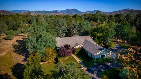13462 Luna Dr, Redding, CA 96003 photo 62