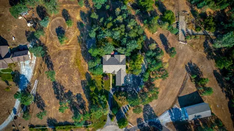 13462 Luna Dr, Redding, CA 96003 photo 67