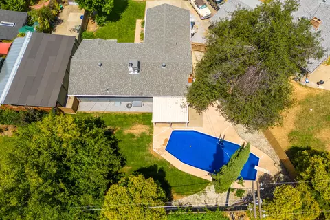 2149 Sycamore Dr, Redding, CA 96001 photo 26