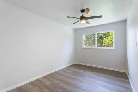 2149 Sycamore Dr, Redding, CA 96001 photo 12