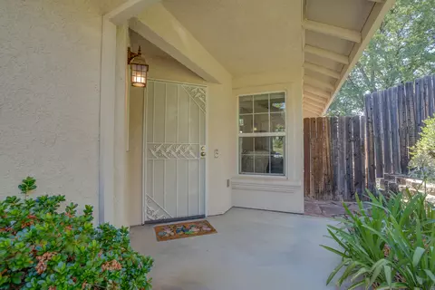 753 Volcano View Trl, Redding, CA 96003 photo 4