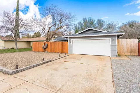 2272 Venus Way, Redding, CA 96002 photo 2