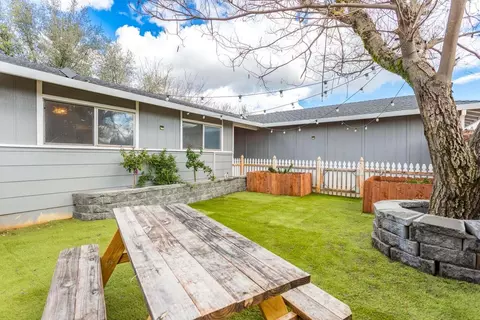 2272 Venus Way, Redding, CA 96002 photo 8