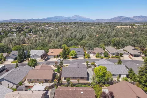 662 Volcano View Trl, Redding, CA 96003 photo 23