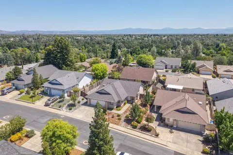 662 Volcano View Trl, Redding, CA 96003 photo 22
