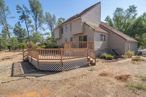 8788 Quail Valley Dr, Redding, CA 96002 photo 5