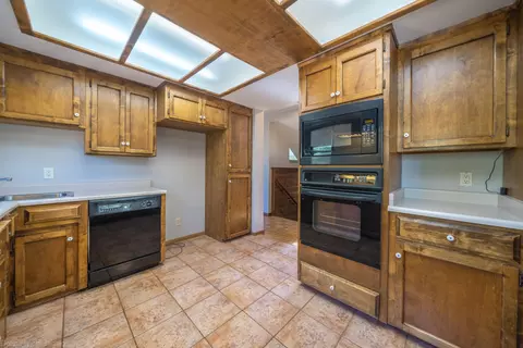 8788 Quail Valley Dr, Redding, CA 96002 photo 24