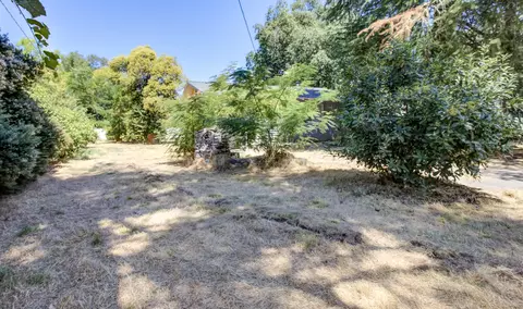 2940 N Bonnyview Rd, Redding, CA 96001 photo 27