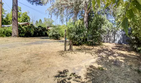 2940 N Bonnyview Rd, Redding, CA 96001 photo 19