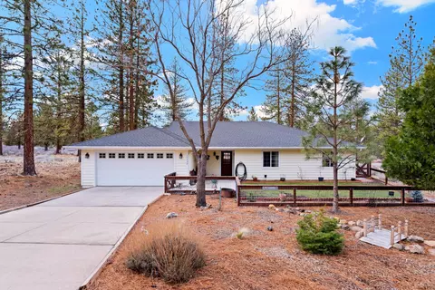 17539 Bobcat Ct, Weed, CA 96094 photo 2