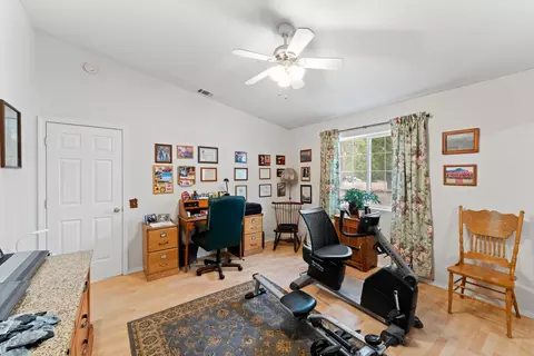 17539 Bobcat Ct, Weed, CA 96094 photo 8