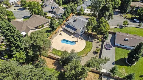 2548 Phil Ct, Redding, CA 96002 photo 21