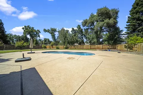 2548 Phil Ct, Redding, CA 96002 photo 20
