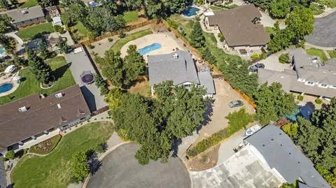 2548 Phil Ct, Redding, CA 96002 photo 22