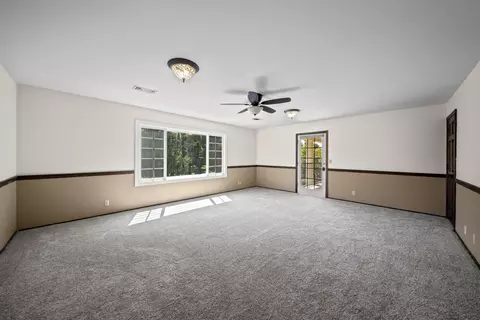 2548 Phil Ct, Redding, CA 96002 photo 17