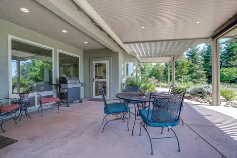 2000 Princeton Way, Redding, CA 96003 photo 48