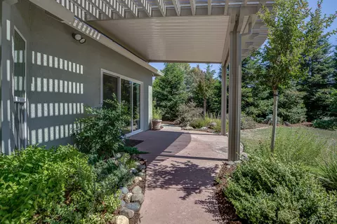 2000 Princeton Way, Redding, CA 96003 photo 50