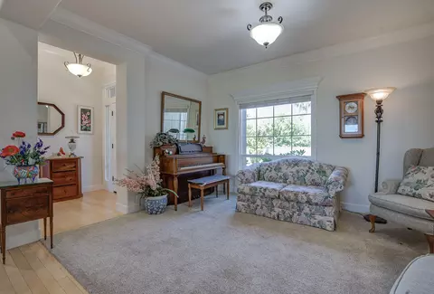 2000 Princeton Way, Redding, CA 96003 photo 6