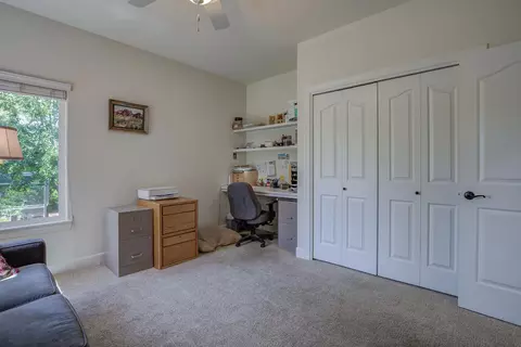 2000 Princeton Way, Redding, CA 96003 photo 40