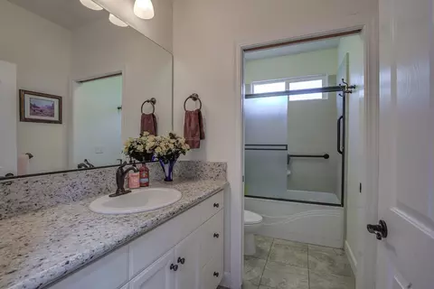 2000 Princeton Way, Redding, CA 96003 photo 41