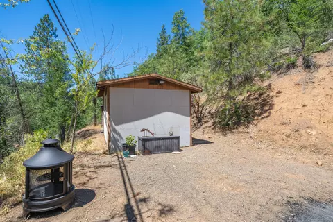 20236 Gilman Rd, Lakehead, CA 96051 photo 42