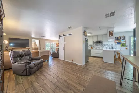 20236 Gilman Rd, Lakehead, CA 96051 photo 6