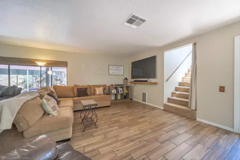 20236 Gilman Rd, Lakehead, CA 96051 photo 5