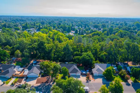 6763 Hemlock St, Redding, CA 96001 photo 20