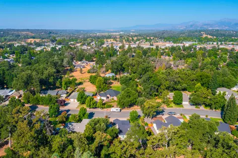 6763 Hemlock St, Redding, CA 96001 photo 32