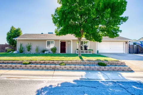 1423 Grouse Dr, Redding, CA 96003 photo 3