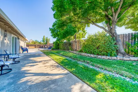 1423 Grouse Dr, Redding, CA 96003 photo 19
