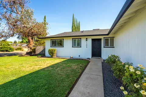 2498 Celestial St, Redding, CA 96002 photo 16