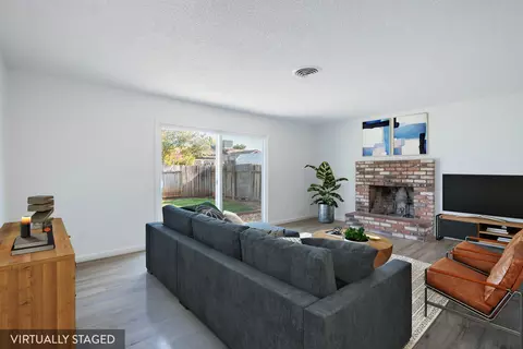2498 Celestial St, Redding, CA 96002 photo 5