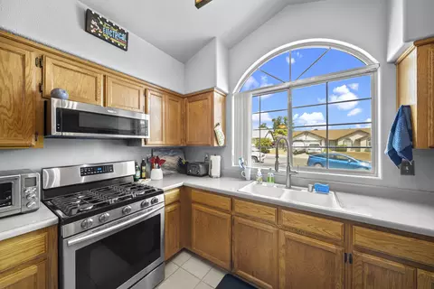 684 Springer Dr, Redding, CA 96003 photo 7
