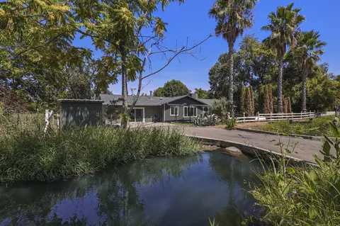 2250 Shady Ln, Anderson, CA 96007