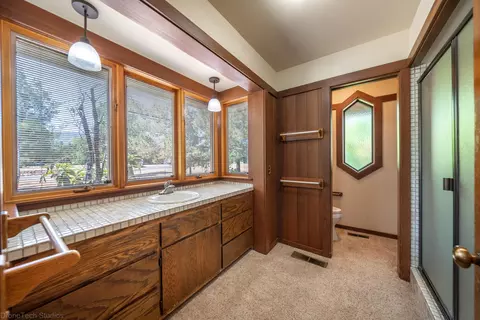 15642 Middletown Park Dr, Redding, CA 96001 photo 32