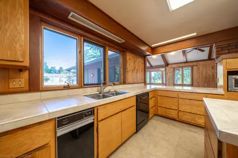 15642 Middletown Park Dr, Redding, CA 96001 photo 25