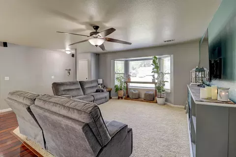 4505 Kayla Dr, Redding, CA 96002 photo 8