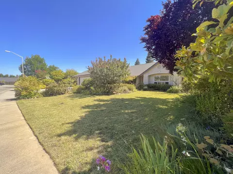 2633 Rhinestone Way, Redding, CA 96001