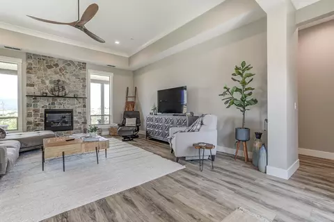4200 Acadia Pl, Redding, CA 96001 photo 5
