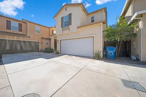 2345 La Villa Way, Redding, CA 96003