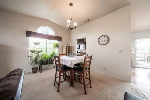 2827 Donner Ct, Redding, CA 96001 photo 10