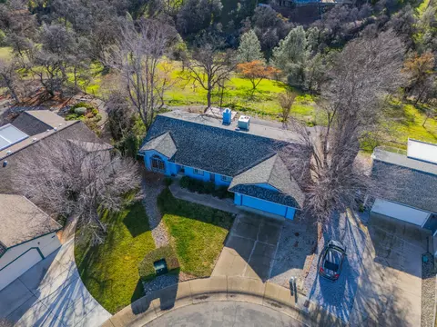 2827 Donner Ct, Redding, CA 96001 photo 46