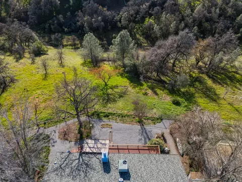 2827 Donner Ct, Redding, CA 96001 photo 39
