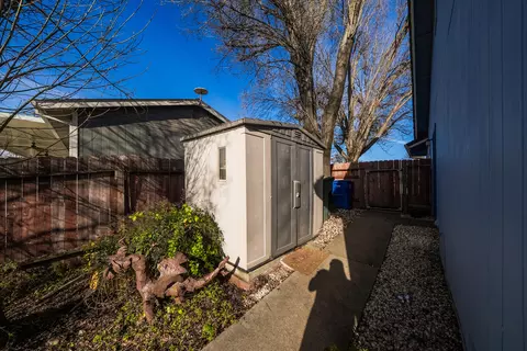 2827 Donner Ct, Redding, CA 96001 photo 35
