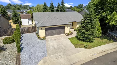 3605 Knight Ln, Anderson, CA 96007
