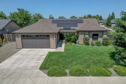 3532 Humbug Dr, Anderson, CA 96007