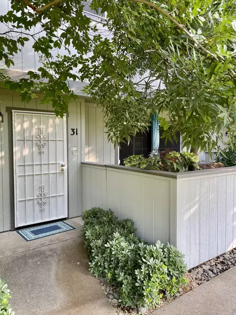 200 Ridgetop Dr #31, Redding, CA 96003