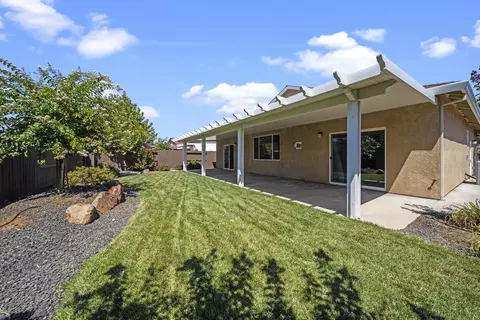 3475 Lemurian Rd, Redding, CA 96002 photo 2